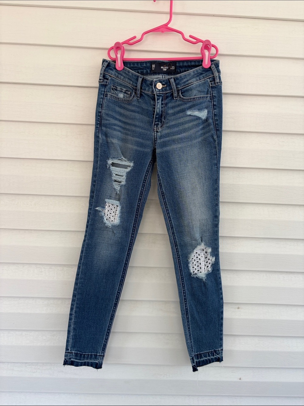Hollister Distressed Skinny Jeans | White Lace Knee Detail | Coquette Feminine